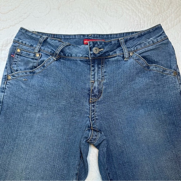 American Blues Vintage Y2K Bootcut Jeans. Size: 10. Medium Wash. - Picture 5 of 8